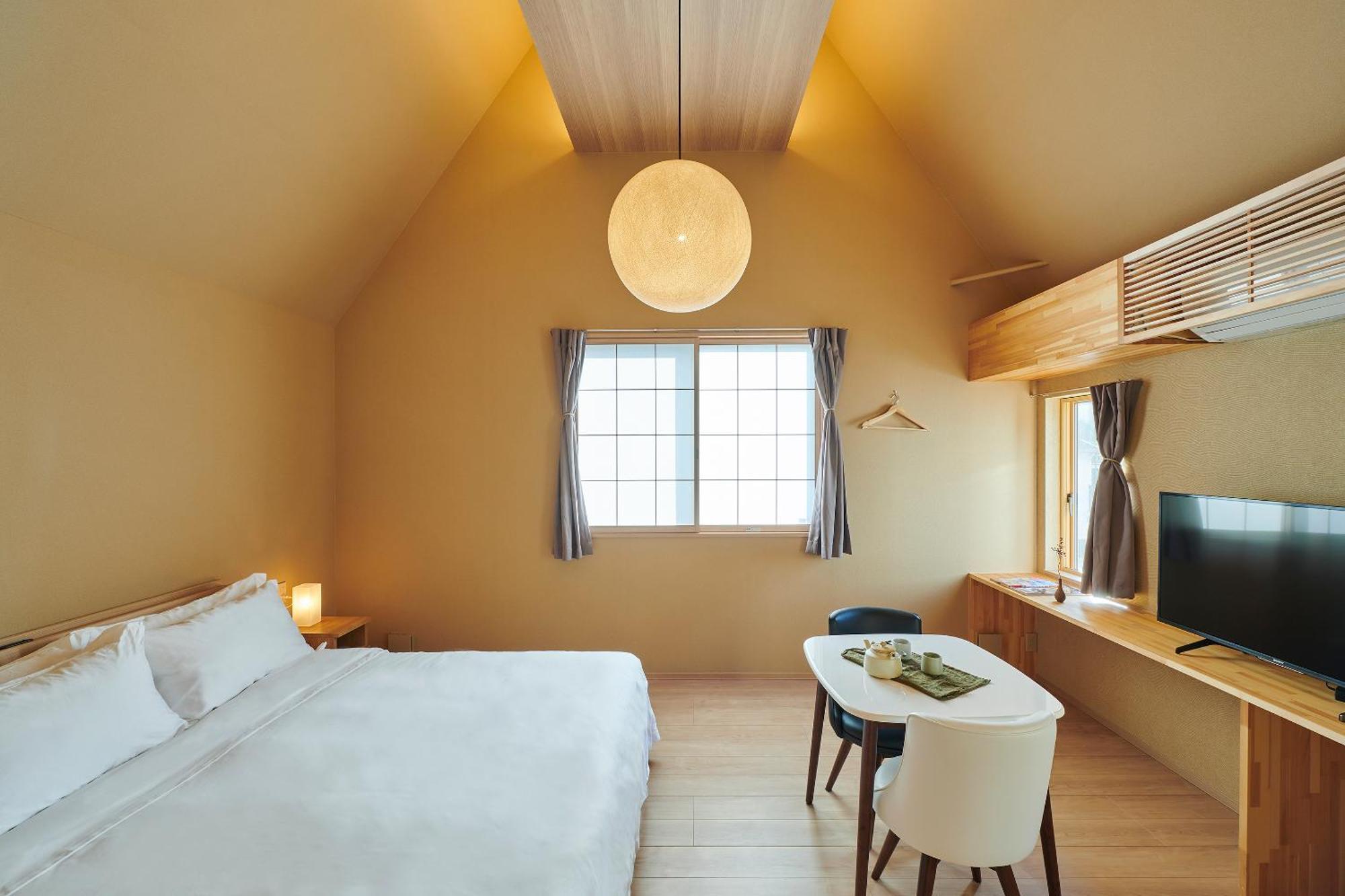 Reikyo Garden Osaka Aparthotel Bagian luar foto